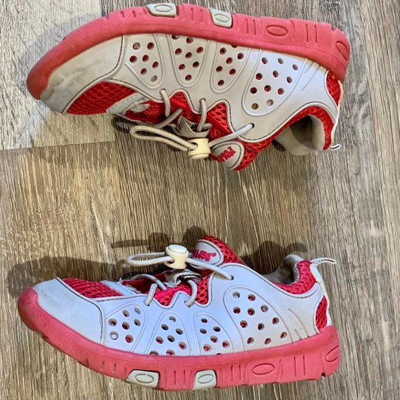 RocSoc Extreme Girls Size 11 Water Shoes - Picture 6 of 8